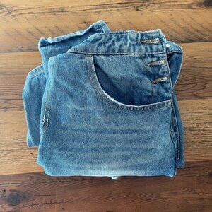 Forever 21 distressed overalls, size 29